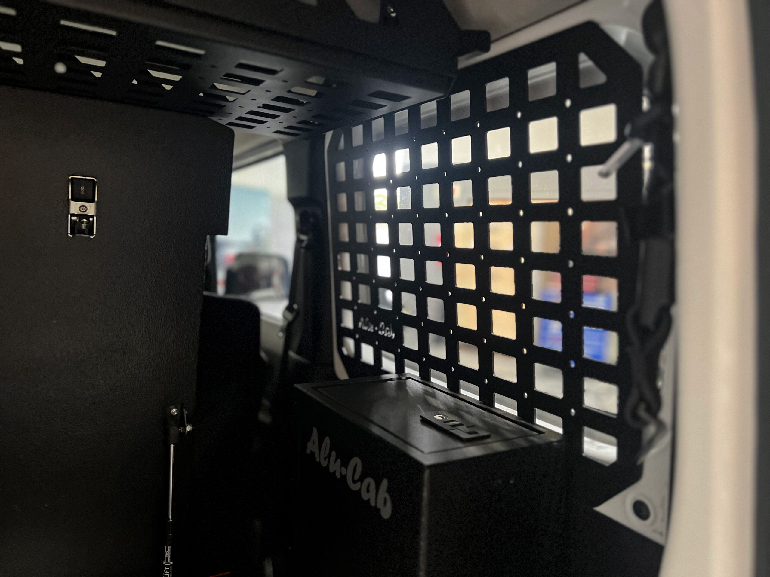 Alu Cab Jimny Interior Molle Plate RHS